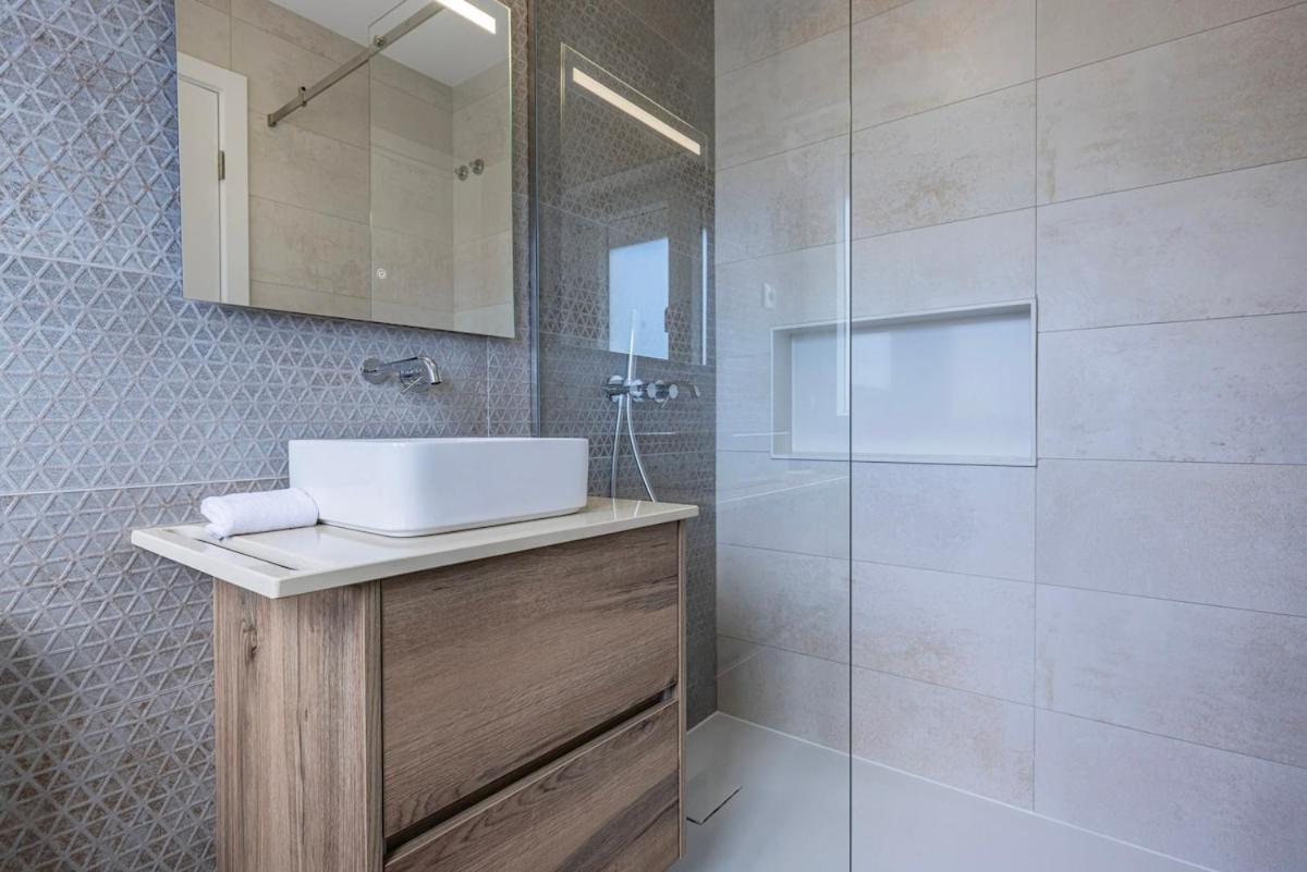 Apartamento Novo Junto Ao Metro Lisboa